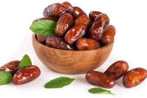 Kurma Kering Vs Kurma Segar, Mana yang Lebih Bernutrisi?