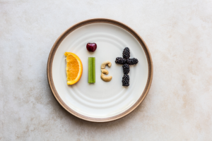 Bagaimana cara mengatur pola makan untuk diet?