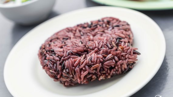 KALORI NASI MERAH 100 GRAM DAN MANFAATNYA