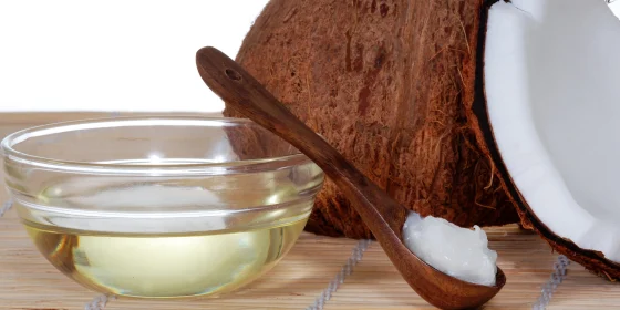 Manfaat Minum VCO Sebelum Tidur: Rahasia Kesehatan dari Minyak Kelapa Murni